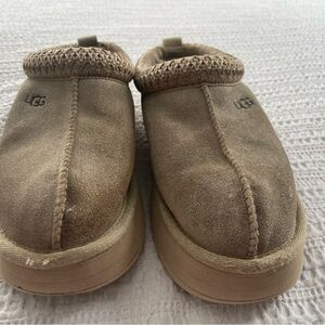 UGG Tasman platform slippers